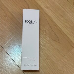 ICONIC London Prep Set Glow setting mist